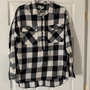 Old Navy Boyfriend flannel. Large
